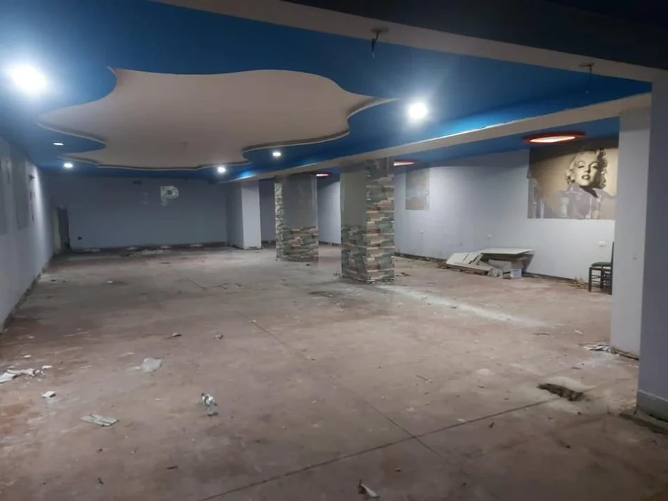 Durres, jepet me qera ambjent biznesi Kati 0, 229 m² 700 € (PLAZH DURRES!)