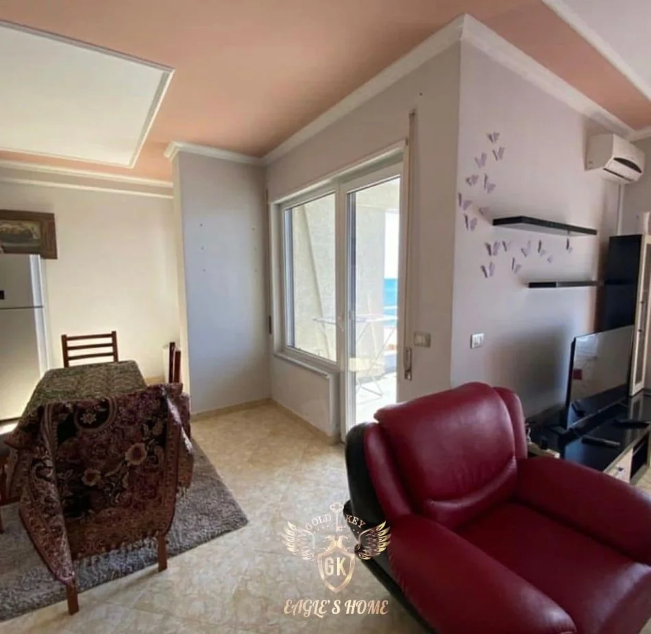 Durres, jepet me qera apartament 2+1+Ballkon Kati 3, 100 m² 600 € (currilA)