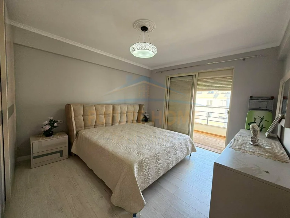 Tirane, shitet apartament 2+1+Aneks+Ballkon Kati 12, 127 m² 180.000 € (KOMPLEKSI MALAJZJAN TERMINALI)