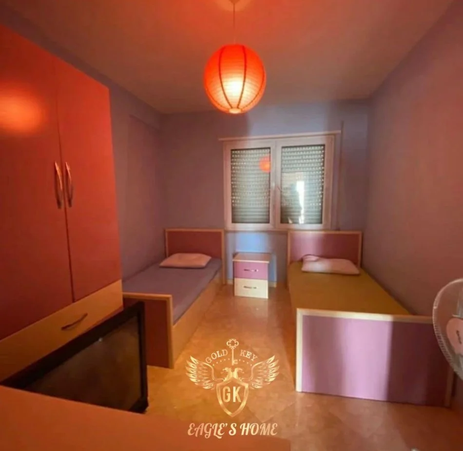 Durres, jepet me qera apartament 2+1+Ballkon Kati 3, 100 m² 600 € (currilA)