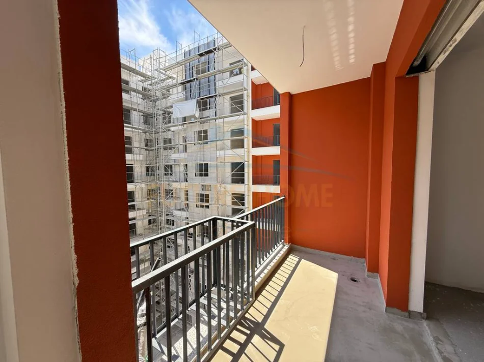 Shitet, Apartament 2 + 1 + 2 , Space City, Paskuqan 0696069906