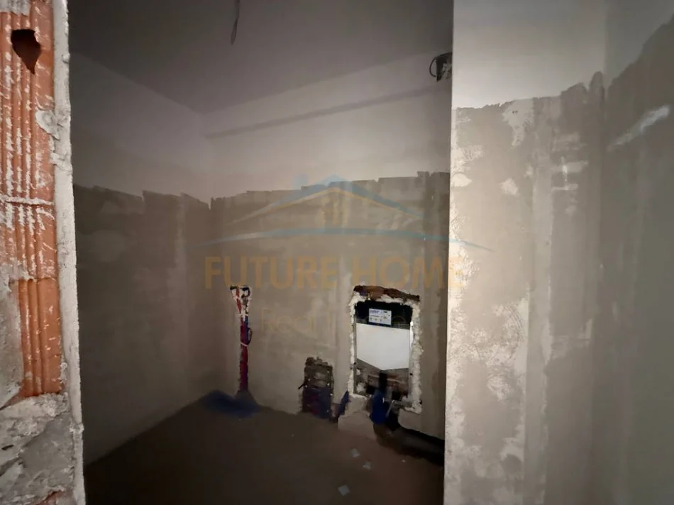 Shitet, Apartament 2 + 1 + 2 , Space City, Paskuqan 0696069906