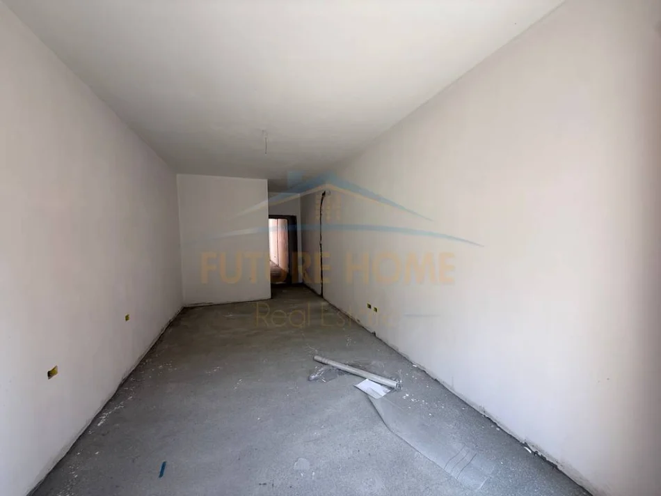 Shitet, Apartament 2 + 1 + 2 , Space City, Paskuqan 0696069906