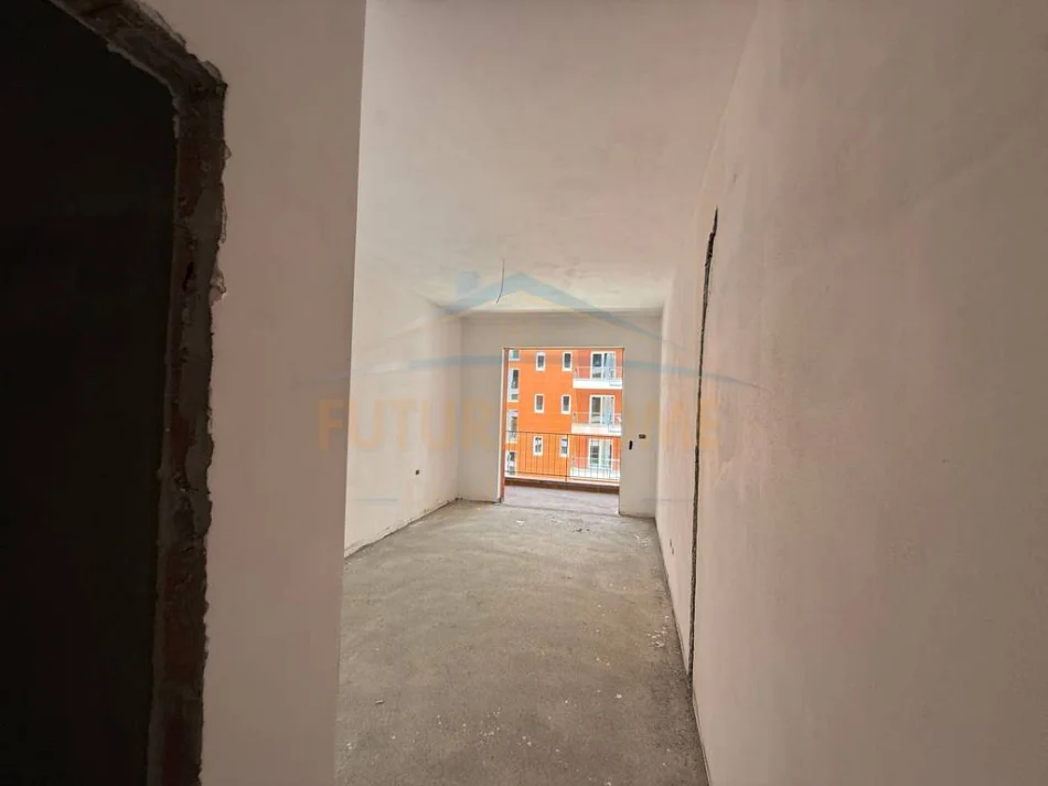 Tirane, shitet apartament 2+1+Ballkon Kati 5, 126 m² 158.000 € (Paskuqan)