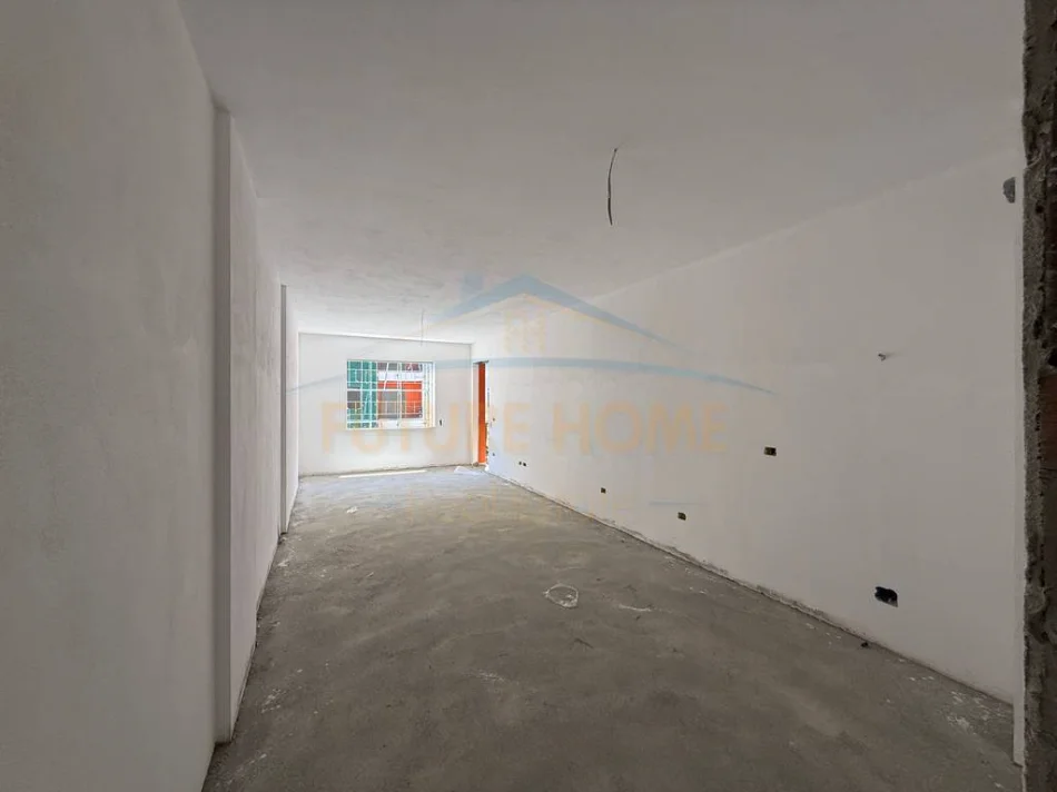Shitet, Apartament 2 + 1 + 2 , Space City, Paskuqan 0696069906