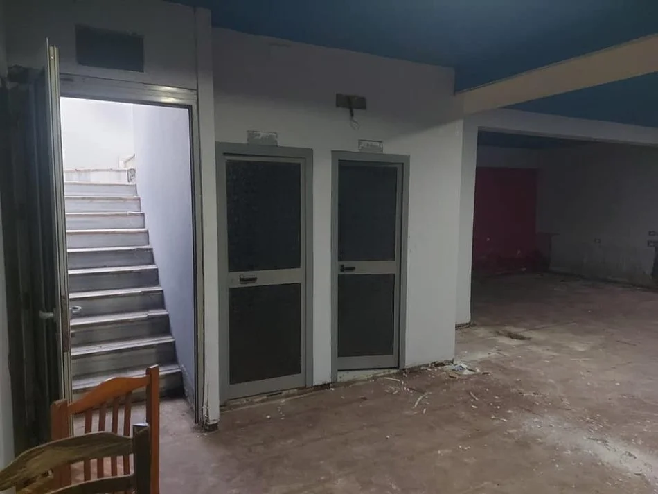 Durres, jepet me qera ambjent biznesi Kati 0, 229 m² 700 € (PLAZH DURRES!)