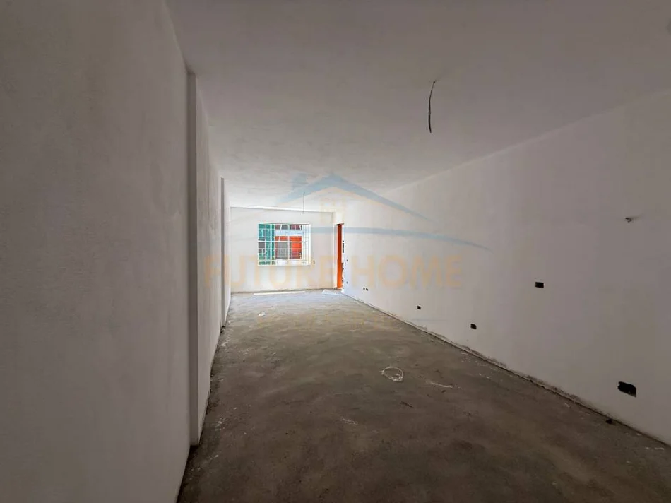 Tirane, shitet apartament 2+1+Ballkon Kati 5, 126 m² 158.000 € (Paskuqan)