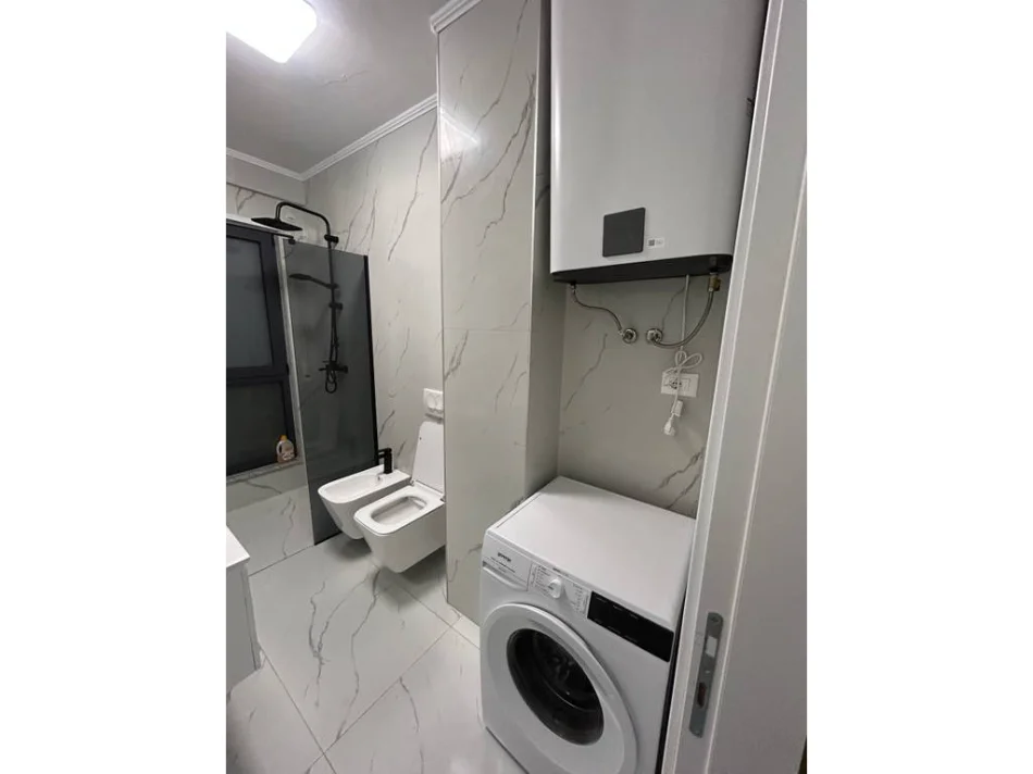 Tirane, jepet me qera apartament 1+1 Kati 5, 70 m² 550 € (Kompleksi Ndregjon)