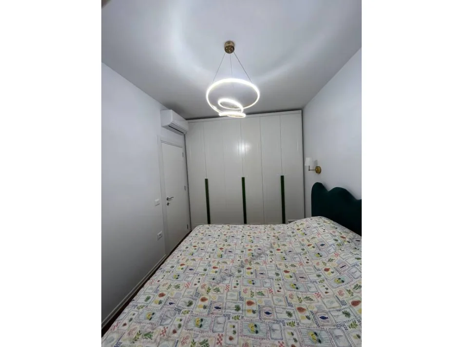 Tirane, jepet me qera apartament 1+1 Kati 5, 70 m² 550 € (Kompleksi Ndregjon)