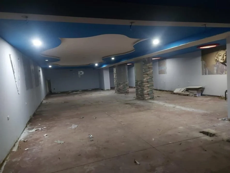 Durres, jepet me qera ambjent biznesi Kati 0, 229 m² 700 € (PLAZH DURRES!)