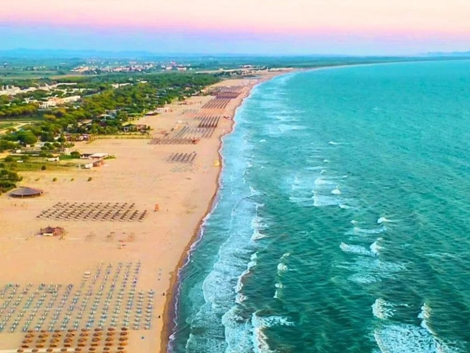 Durres, shitet Vile 4+1+Aneks+Ballkon , 170 m² (Gjiri Lalzit)