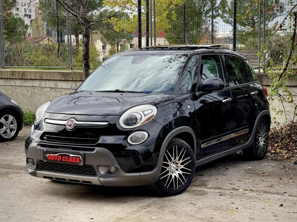 Tirane, shes makine FIAT 500 L Benzin, e zeze automatik Klima 166.000 km 1 €