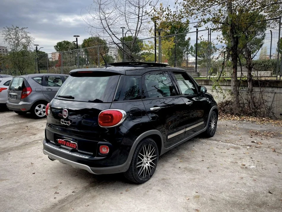 Tirane, shes makine FIAT 500 L Benzin, e zeze automatik Klima 166.000 km 1 €