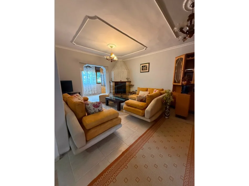 Tirane, jepet me qera apartament 1+1 Kati 4, 83 m² 550 € (Bulevardi Zhan D;Ark)