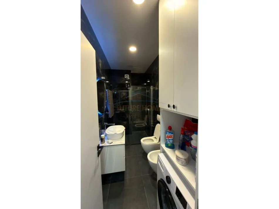 Tirane, shitet apartament 2+1 Kati 2, 98 m² 140.000 € 