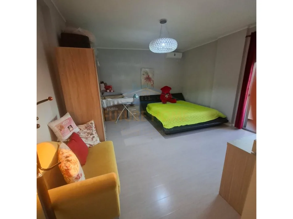 Shitet, Apartament 3+1+2, Mëzez 0696069906