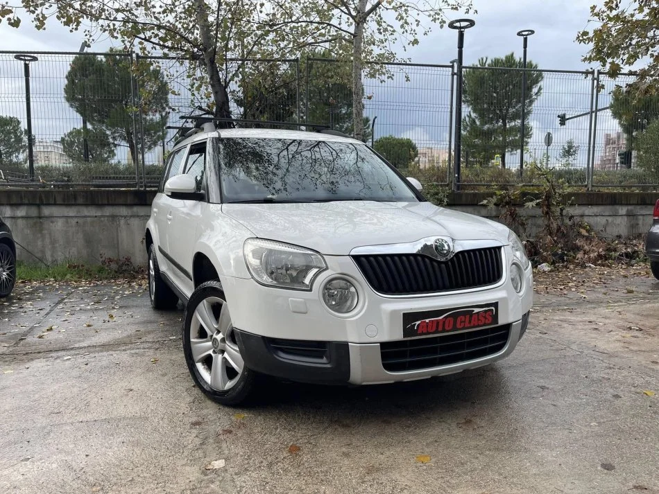 Tirane, shes makine SKODA YETI Nafte, e bardhë manuale Klima 170.000 km 5.790 €