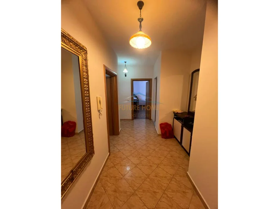 Tirane, shitet apartament 2+1+Ballkon Kati 4, 97 m² 210.000 € 