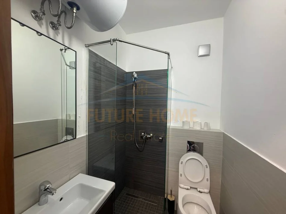 Tirane, shes apartament 2+1+Ballkon , 132 m² 520.000 € 