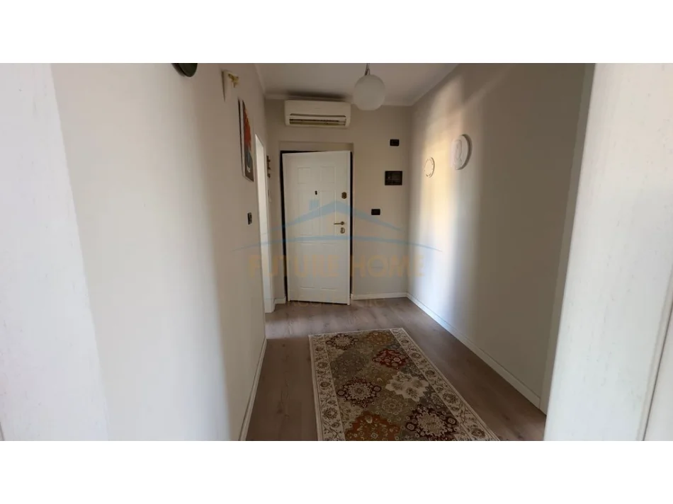 Tirane, shitet apartament 2+1+Ballkon Kati 4, 87 m² (Rruga Fortuzi, Tirane)