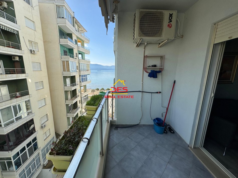 Vlore, jepet me qera apartament 2+1+Ballkon Kati 7, 100 m² 600 € (Rruga Murat Tërbaçi , Vlorë)