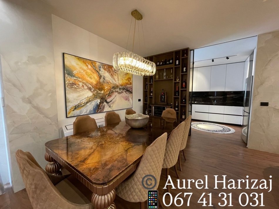 Tirane, jepet me qera apartament 3+1+Aneks+Ballkon Kati 0, 350 m² 4.500 € (Teg)