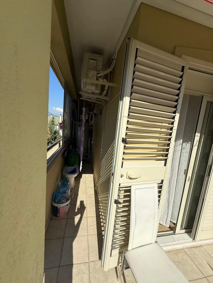 Tirane, shitet apartament 2+1+2+Ballkon Kati 5, 128 m² 250.000 € (Liqeni i Thatë)