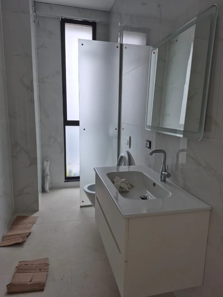 Tirane, shitet apartament 1+1 Kati 2, 79 m² 220.000 € 