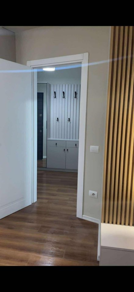 Tirane, jepet me qera apartament 1+1+Ballkon Kati 9, 600 € 