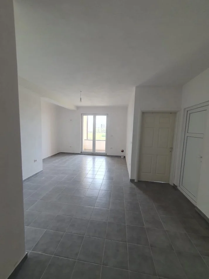 Durres, shitet apartament 1+1+Ballkon Kati 4, 51 m² 61.200 € (Qeret Durres)