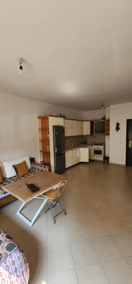 Tirane, shitet apartament 2+1+Ballkon Kati 3, 80 m² 65.000 € 