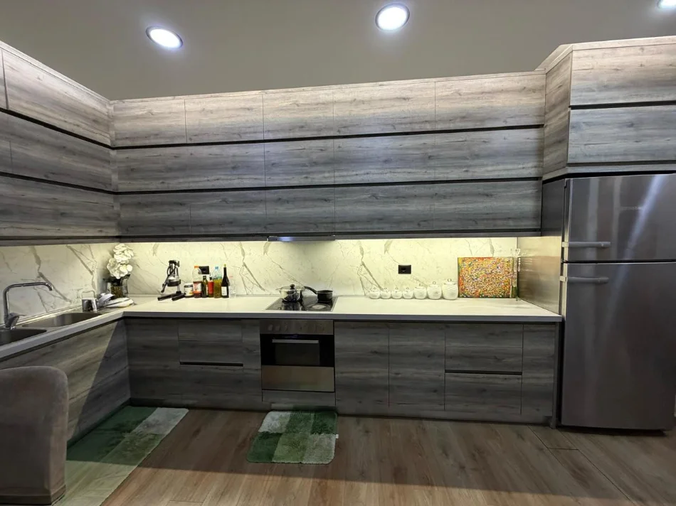 Tirane, shitet apartament 2+1 , 89 m² 290.000 €