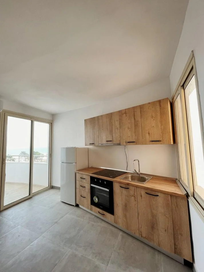 Durres, shitet apartament 1+1+Ballkon Kati 5, 73 m² 120.000 €