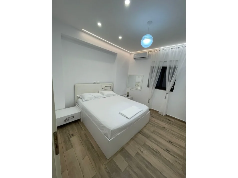 Shitet , Apartament 1+1 , Mine Peza , Tirane 0696069906