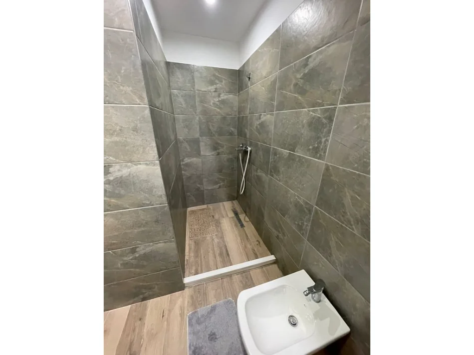 Tirane, shitet apartament 1+1 Kati 0, 50 m² 139.000 € (Mine Peza , Tirane)