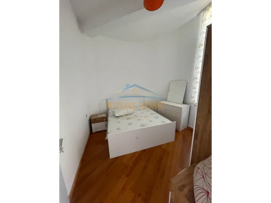 Tirane, jepet me qera apartament 1+1, Kati 2, 55 m² 450 € (Kopshti Zoologjik)