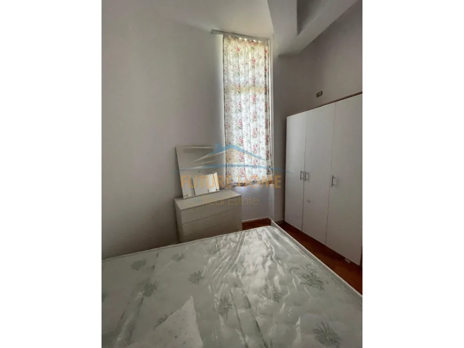 Tirane, jepet me qera apartament 1+1, Kati 2, 55 m² 450 € (Kopshti Zoologjik)
