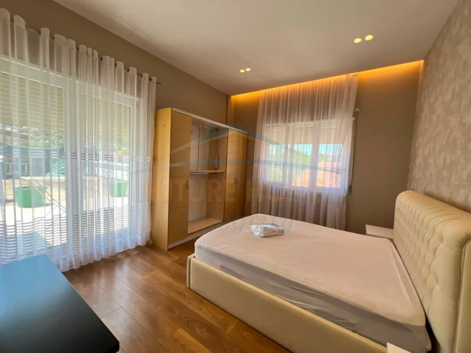 Tirane, jepet me qera apartament 2+1 Kati 4, 68 m² 500 € (Selite)