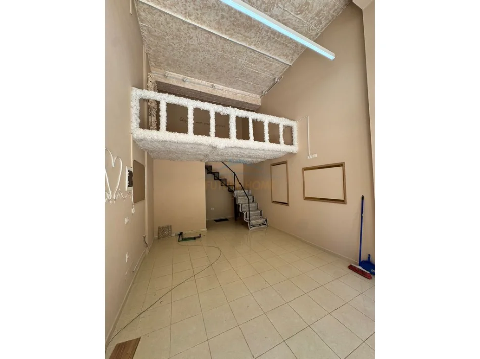 Tirane, jepet me qera ambjent biznesi Kati 0, 26 m² 400 € (Unaza e re)