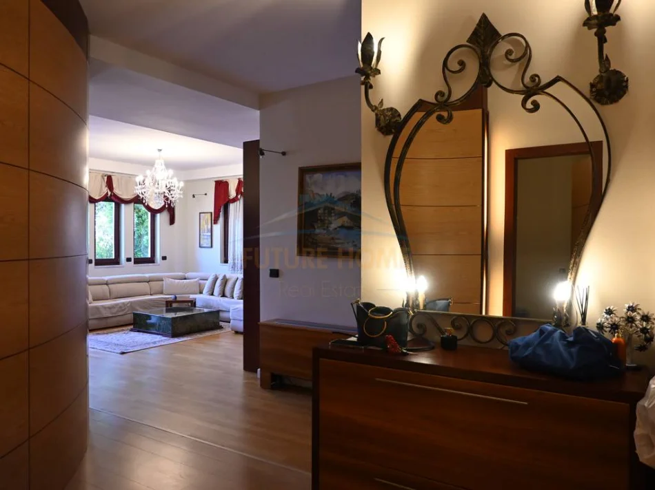 shitet apartament+verande | Penthouse 3+1+Ballkon Kati 7, 155 m² 420.000 € (KODRA E DIELLIT)