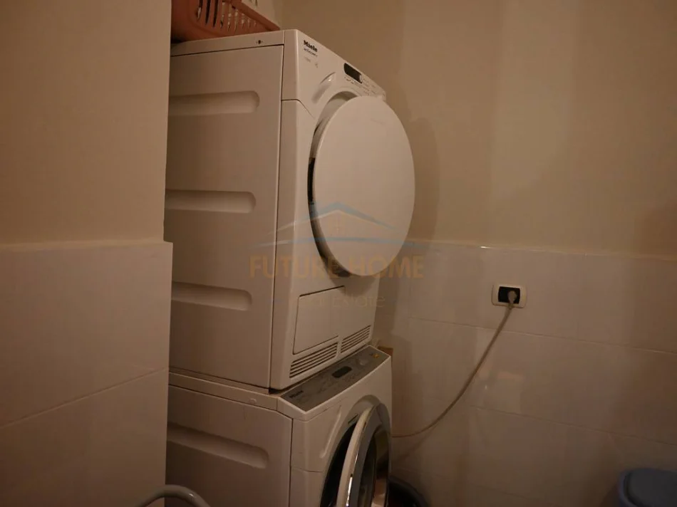 Tirane, shitet apartament+verande | Penthouse 3+1+Ballkon Kati 7, 155 m² 420.000 € (Kodra e Diellit)