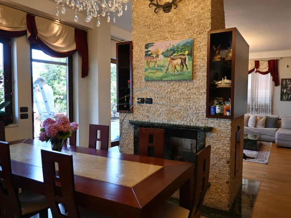 Tirane, shitet apartament+verande | Penthouse 3+1+Ballkon Kati 7, 210 m² 420.000 € (KODRA E DIELLIT)