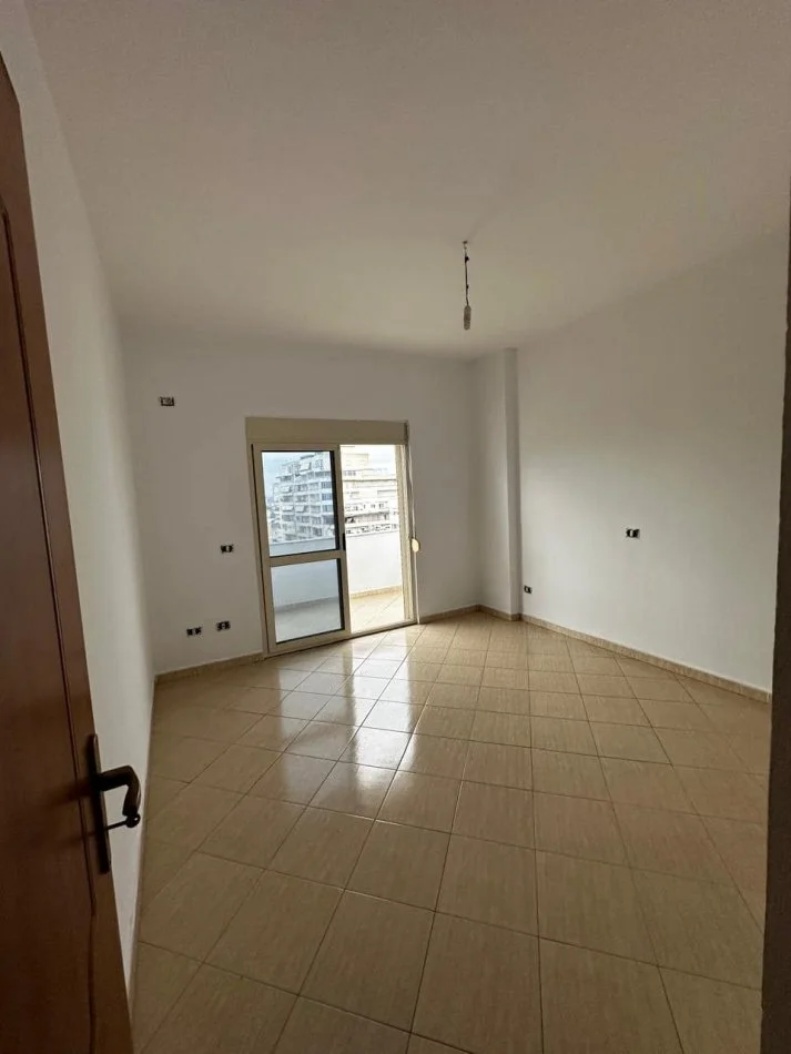 Durres, shes apartament 2+1+Ballkon Kati 6, 105 m² 119.999 € (Pranvera)