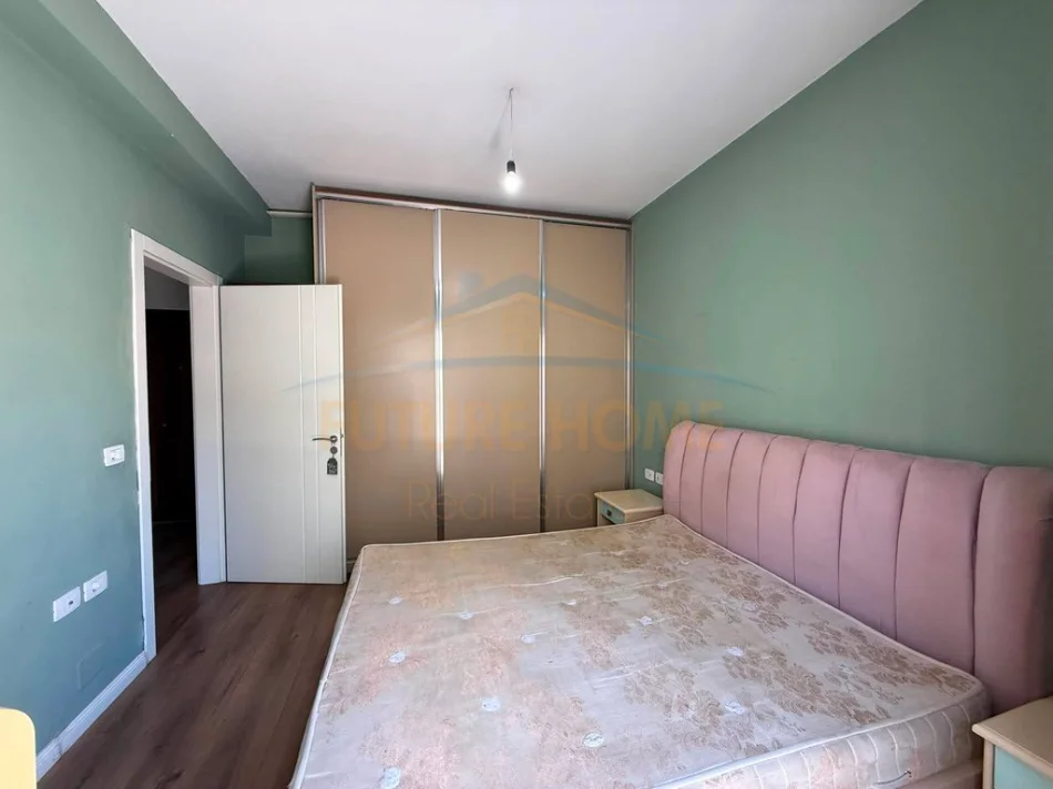 Shitet, Apartament 1+1, Pallatet Çabej, Misto Mame 0696069906