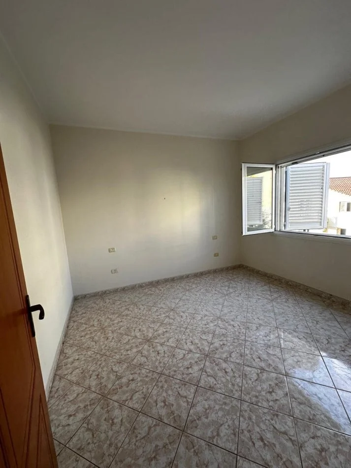 Durres, shes apartament 1+1+Ballkon Kati 3, 55 m² 60.499 € (ILIRIA PLAZH)