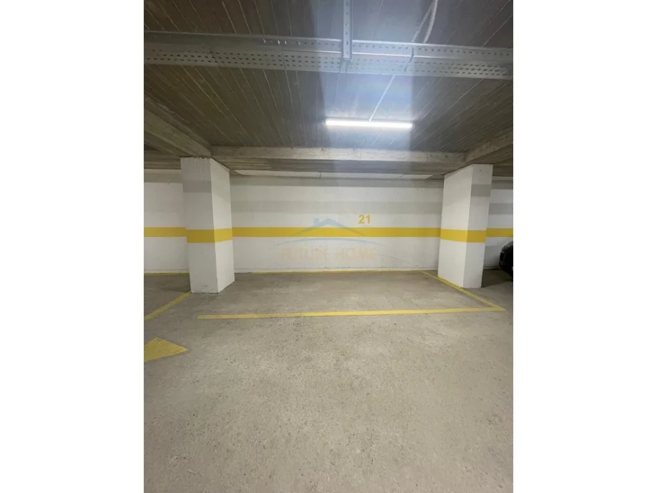 Shqiperi, shitet garazh | post parkimi Kati -2, 33 m² 37.000 € (Rruga Ifran Tomini)