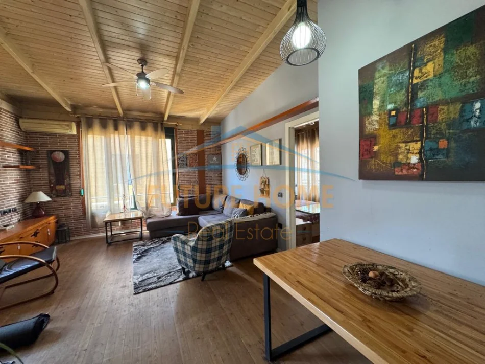 Tirane, jepet me qera apartament 1+1 Kati 5, 75 m² 650 € (Kopshti Zoologjik)