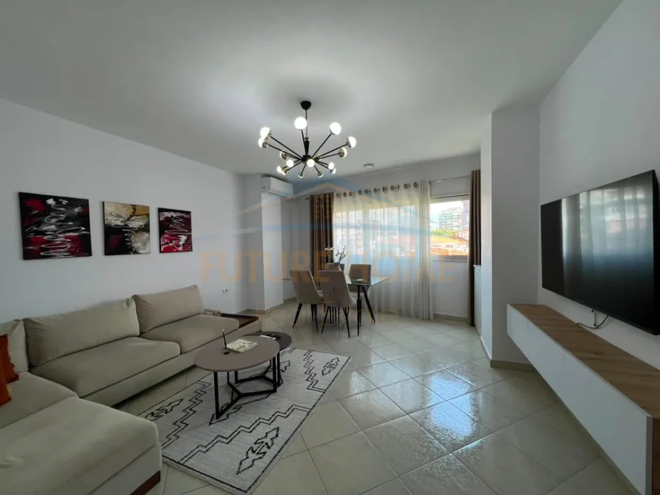 Shitet, Apartament 2+1, Komuna e Parisit 0696069906