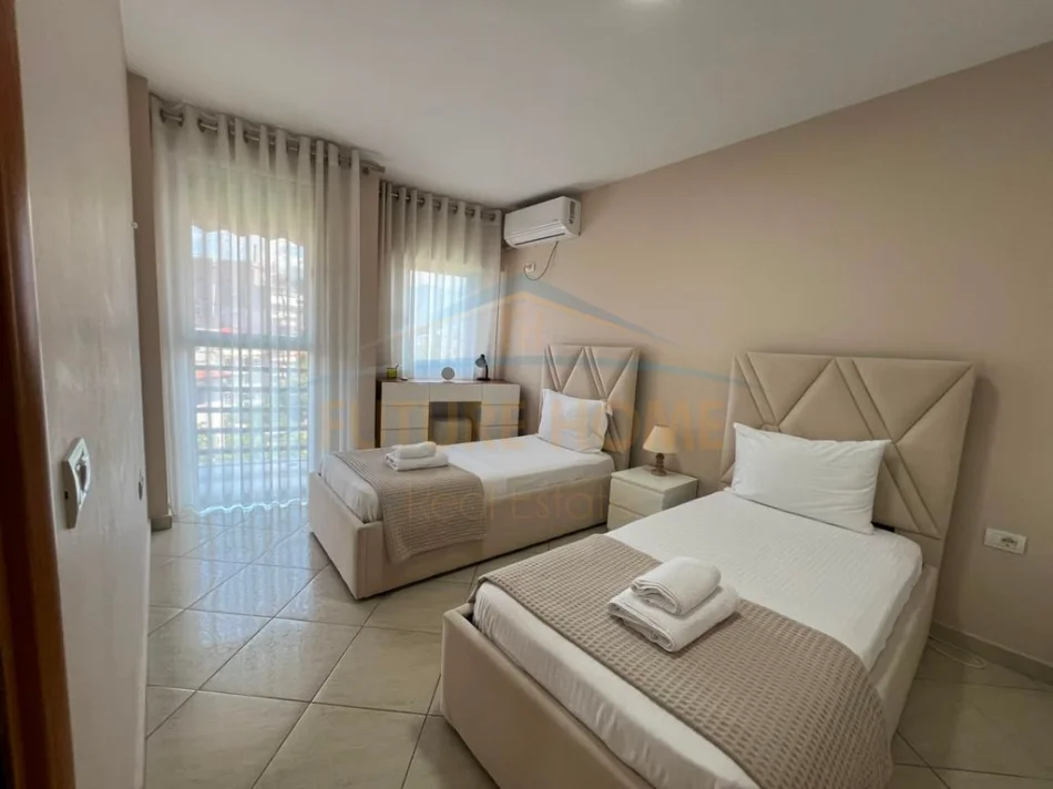 Tirane, shitet apartament 2+1 Kati 4, 88 m² 230.000 € (KOMUNA E PARISIT)