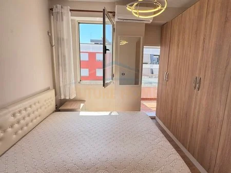 Tirane, shitet apartament 2+1 Kati 8, 75 m² 125.000 € 